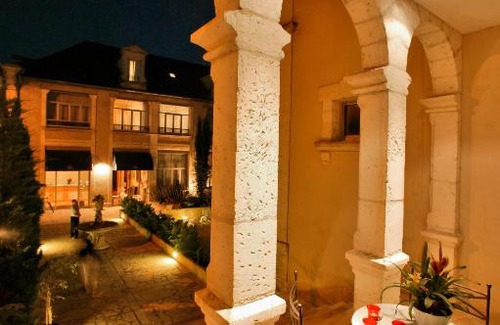 Sarlat-la-Caneda Hotel | Hotel Le Renoir