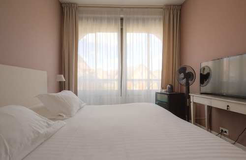 Sarlat-la-Caneda Hotel | Hotel Le Renoir