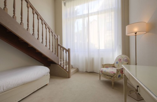 Sarlat-la-Caneda Hotel | Hotel Le Renoir