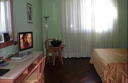 San Faustino-Madonnina-Quattroville Hotel | Hotel Le Ville