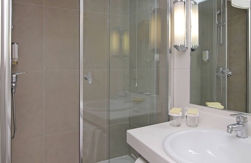 Montovjerna Hotel | Hotel Lero