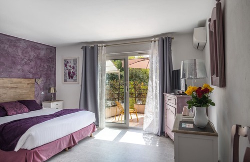 Saint-Paul-de-Vence Hotel | Hotel Les Bastides St Paul