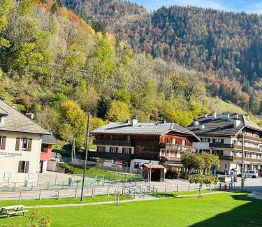 Le Biot Hotel | Hotel Les Tilleuls au Biot