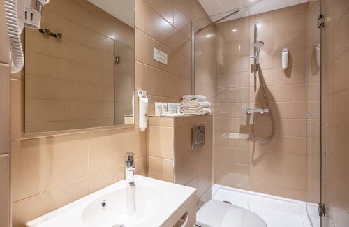 Grenelle Hotel | Hotel Lilas Blanc