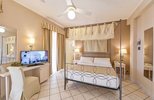 Serreta Hotel | Hotel Liliana Diano Marina