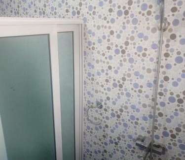 Osu Klottey Hotel | Hotel Lily