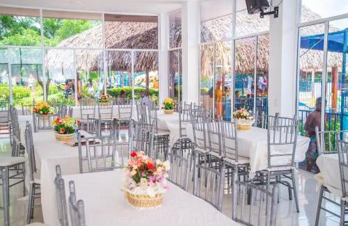 San Estanislao de Kostka Hotel | Hotel Los Chiri Cocos