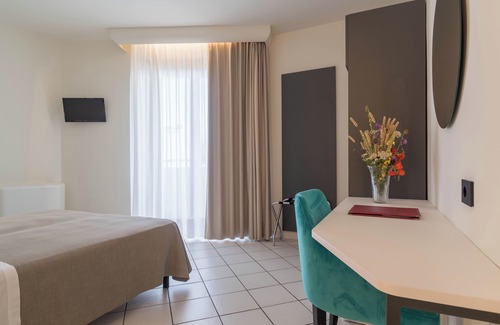 Cisternino Hotel | Hotel Lo Smeraldo