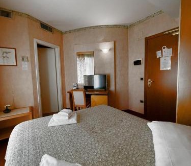 Celano Hotel | Hotel Lory & Ristorante Ferraro