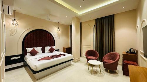 Udaipur District Hotel | Hotel Lotos Inn
