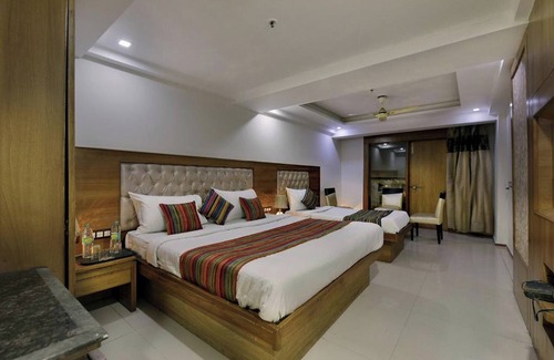 Sonepat Hotel | New Lotus Paradise Hotel