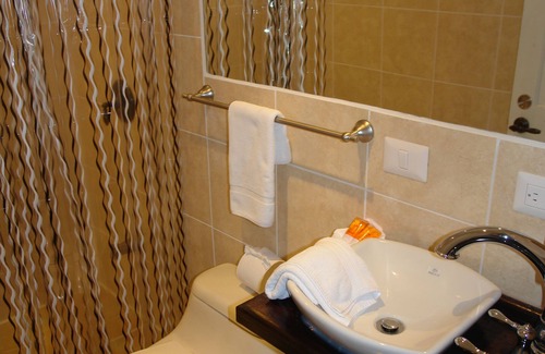 Santa Ana Hotel | Hotel Luisiana