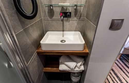 Quartier des Grandes-Carrieres Hotel | Hotel Lumières Montmartre Paris