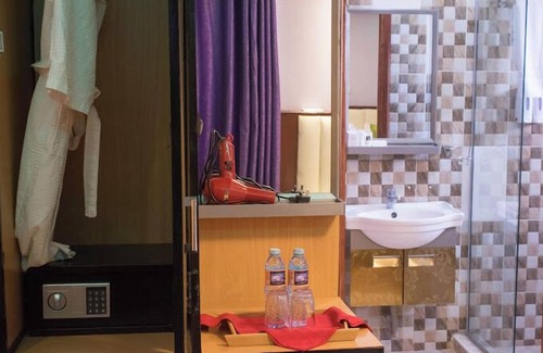 Nakuru Hotel | Hotel Luna Nakuru