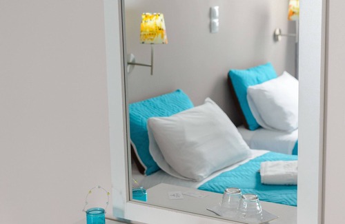 Piraeus Hotel | Hotel Lux
