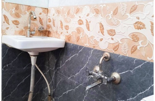 Mohangarh Hotel | Hotel M-E-T-R-O Regency Lucknow