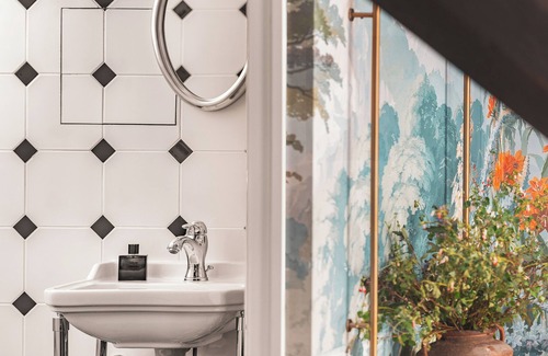 Latin Hotel | Hotel Madeleine de Senlis