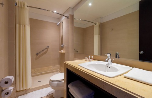 Chico Hotel | Hotel Madisson Inn Luxury By Geh Suites