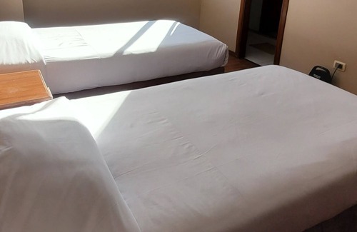 Downtown La Paz Hotel | Hotel Madrid