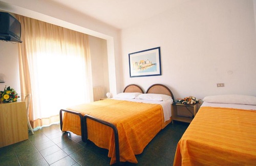 Porto d'Ascoli Hotel | Hotel Maestrale