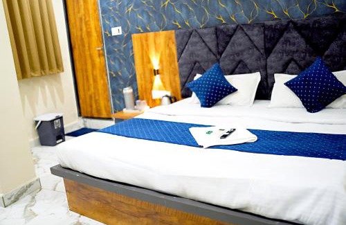 Ujjain Hotel | Hotel Mahalok Palace