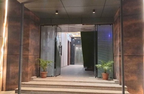 Vrindavan Hotel | Hotel Mango Tree & Suites