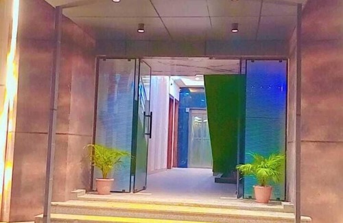 Vrindavan Hotel | Hotel Mango Tree & Suites