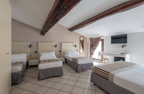 Mantua Hotel | Hotel Mantegna Stazione , Mantegna Hotels