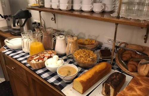 Quartier de Rochechouart Hotel | Hotel Marena