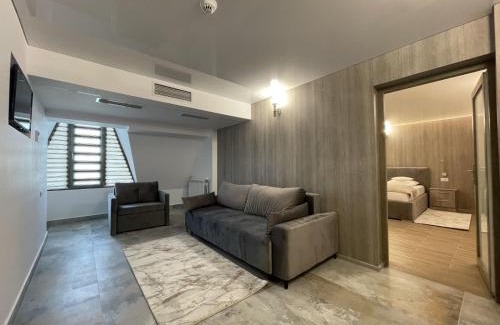 Roman Hotel | Hotel Mariko Inn