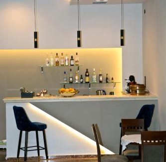 Pyrgos Hotel | Hotel Marily