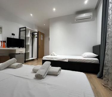 Ksamil Hotel | Hotel Mario