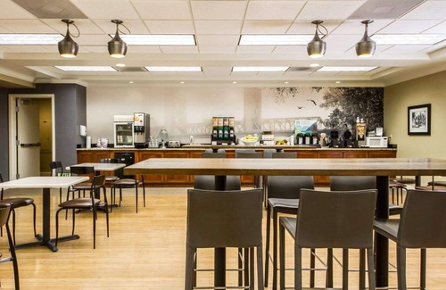 Southeastern Sacramento Hotel | Hotel Med Park, Ascend Hotel Collection