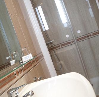 Triángulo Dorado del Arte Hotel | Hotel Mediodia