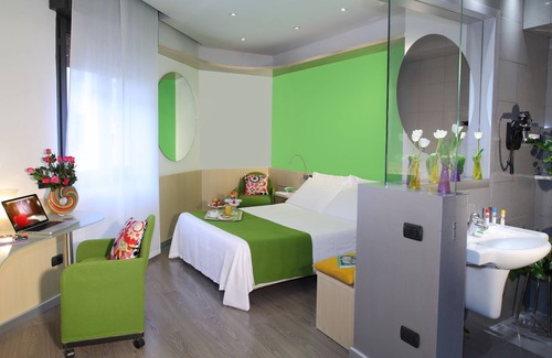 Central Station Cama Y Desayuno | Hotel Mediolanum
