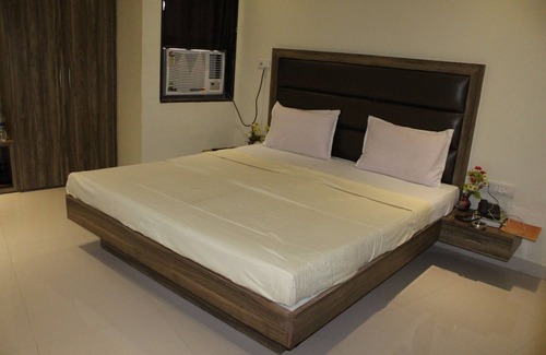 Raipur Hotel | Hotel Meera