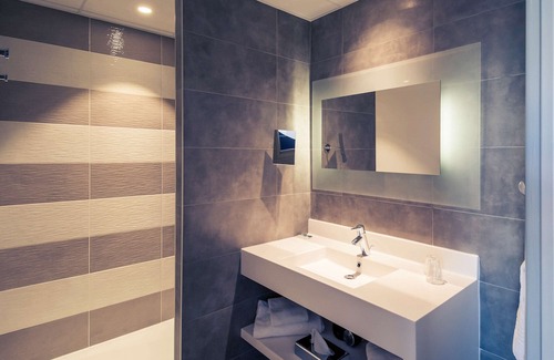 Cherbourg-en-Cotentin Hotel | Hotel Mercure Cherbourg Centre Port