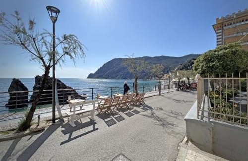 Cinque Terre Hotel | Hotel Meublè Agavi