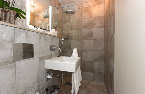 Stoten Hotel | Hotel Mezzo