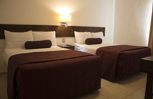Centro comercial Shopping Centro Pinda Hotel | Hotel Mi Solar Ejecutivo