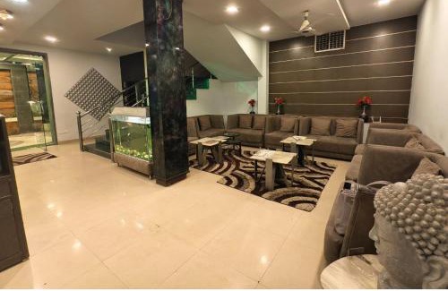 Ujjain Hotel | Hotel Mittal Avenue
