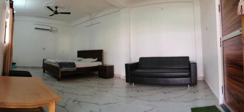 Faizabad Casa | Hotel Mohan Kunj