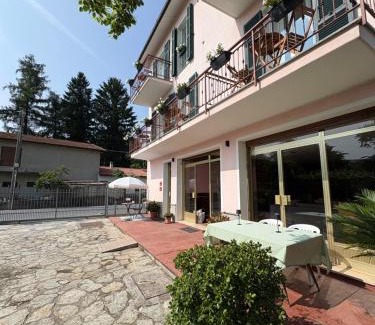 Bardineto Apartamento | Hotel Momora