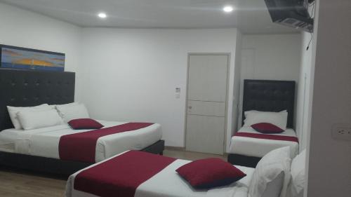 Bogota Apartamento | HOTEL MONACO , HABITACIONES Y APARTAESTUDIOS, BIEN UBICADO en CORFERIAS CERCA EMBAJADA - G 12