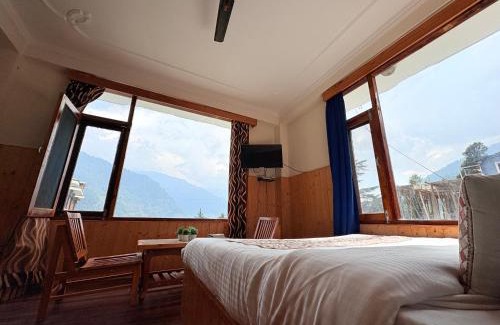 Old Manali Apartamento | Hotel Moon Blaze " Near Mall Road " Bonfire ! Open Terrace ! Personal Parking