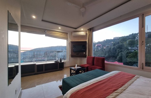 Dalhousie Hotel | Hotel Moonglade By Royal Stays Dalhousie