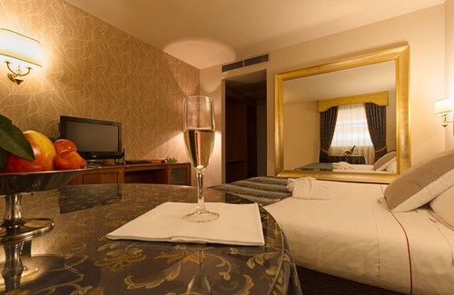 Cava Manara Hotel | Hotel Motel Del Duca