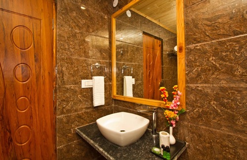 Manali Hotel | Hotel Mountain Abode