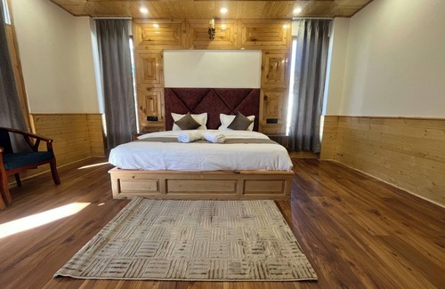 Manali Hotel | Hotel Mountain Blue Manali