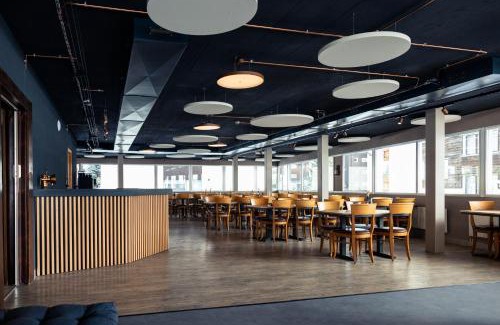 Taesch Hotel | Hotel Mountime